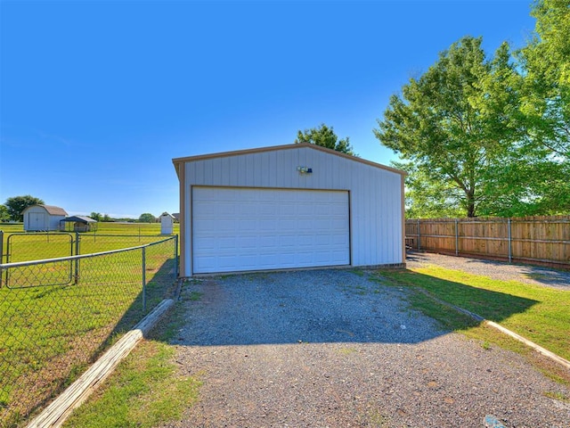 910860 S 3350th Rd, Wellston, OK 74881 - detached garage with fence