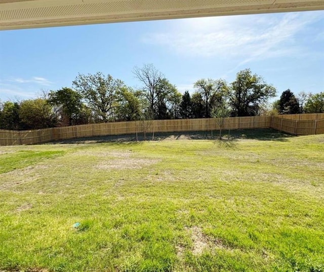 812 Stella Trl, Guthrie, OK 73044 - view of yard