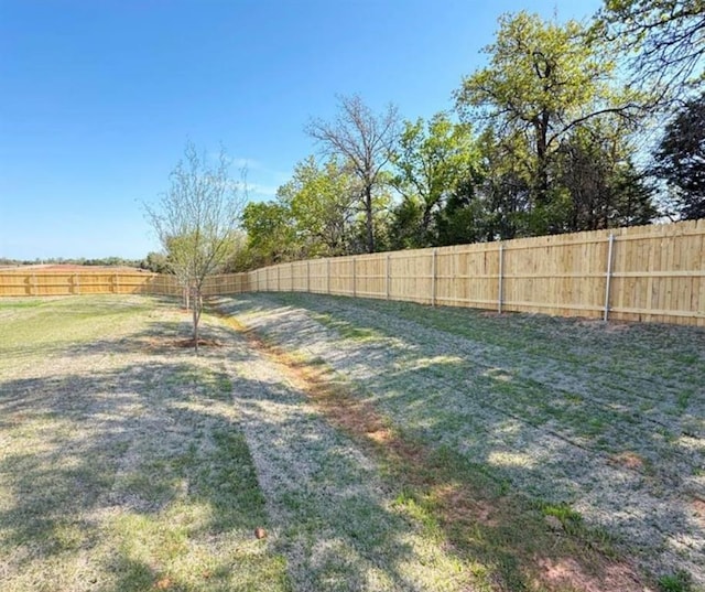 812 Stella Trl, Guthrie, OK 73044 - view of fenced backyard