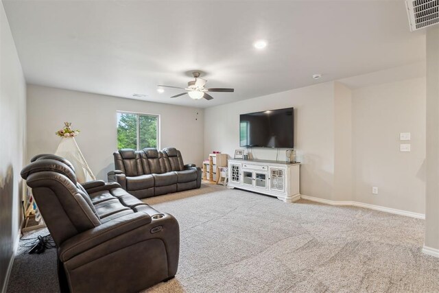 living room with carpet flooring, ceiling fan, recessed lighting, baseboards, and visible vents