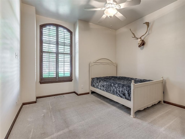 3125 Cumberland Dr, Edmond, OK 73034 - bedroom featuring carpet, multiple windows, and baseboards