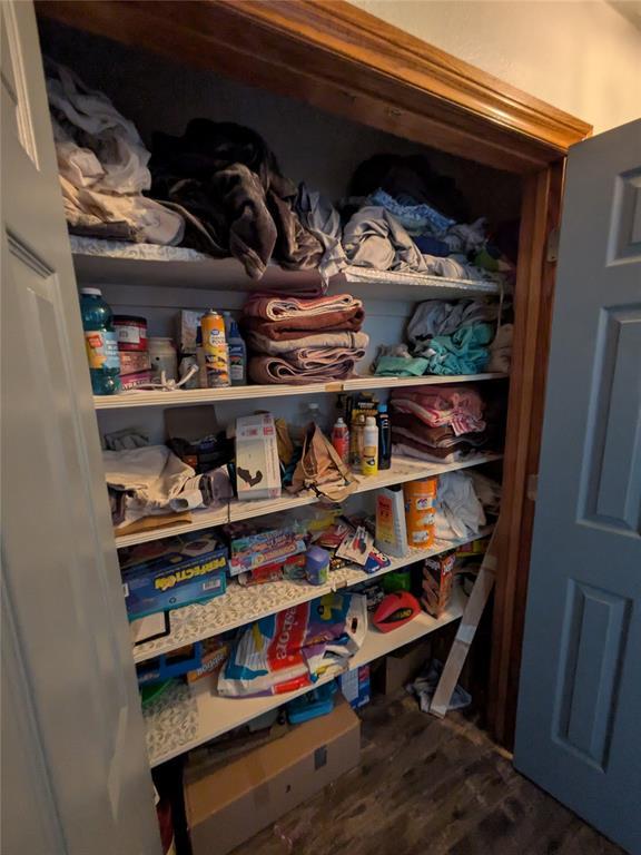 900 Walnut Pl, Norman, OK 73072 - view of closet