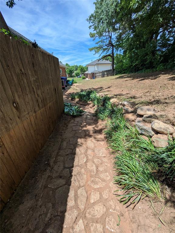 900 Walnut Pl, Norman, OK 73072 - view of patio featuring fence