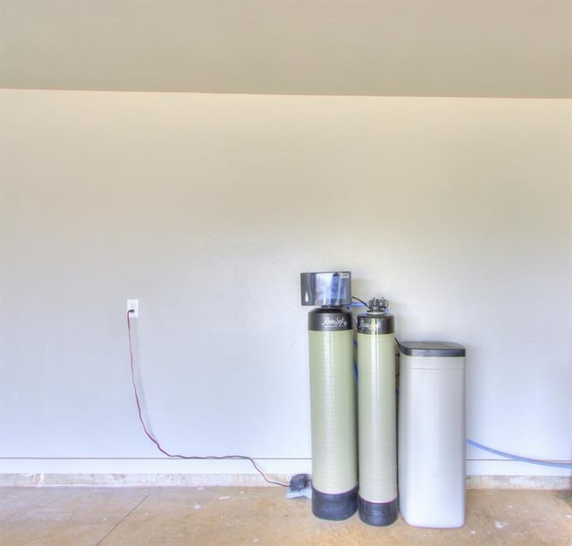 interior details featuring concrete floors