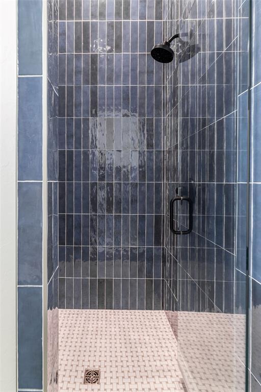 2826 Guilford Ln, Oklahoma City, OK 73120 - full bath with a stall shower