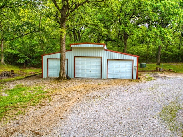 view of detached garage