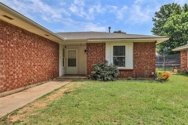 208 Harrogate Dr, Yukon, OK 73099 - entrance to property featuring brick siding