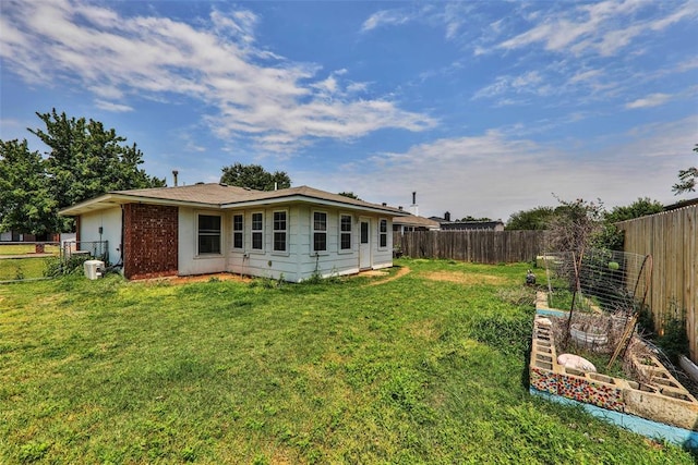 208 Harrogate Dr, Yukon, OK 73099 - view of back of house