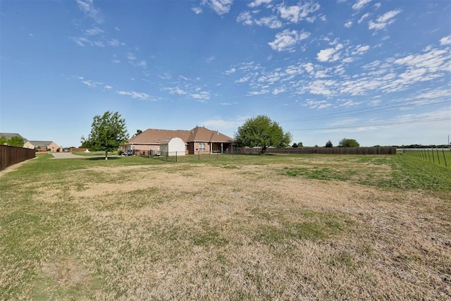 10608 Oaksplinter Ln, Oklahoma City, OK 73173 - view of yard featuring fence