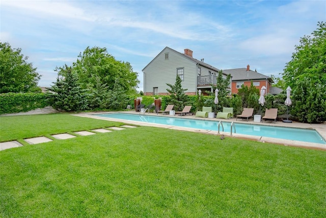 1000 NW 37th St Unit 1000 & 1002, Oklahoma City, OK 73118 - outdoor pool featuring a yard