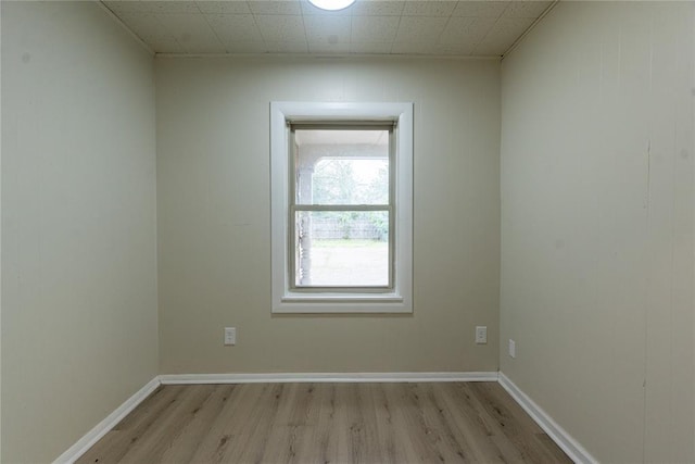 624 SW 44th St, Oklahoma City, OK 73109 - empty room featuring baseboards and light wood-style flooring