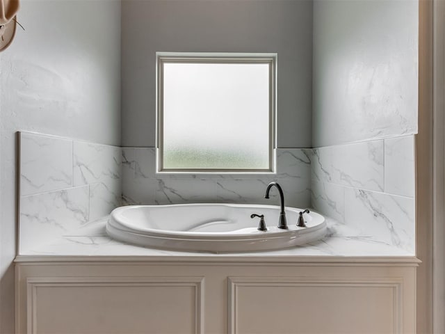 18444 Posse Trl, Norman, OK 73071 - full bathroom with a bath