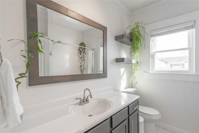 full bath with vanity, crown molding, toilet, baseboards, and a shower with curtain