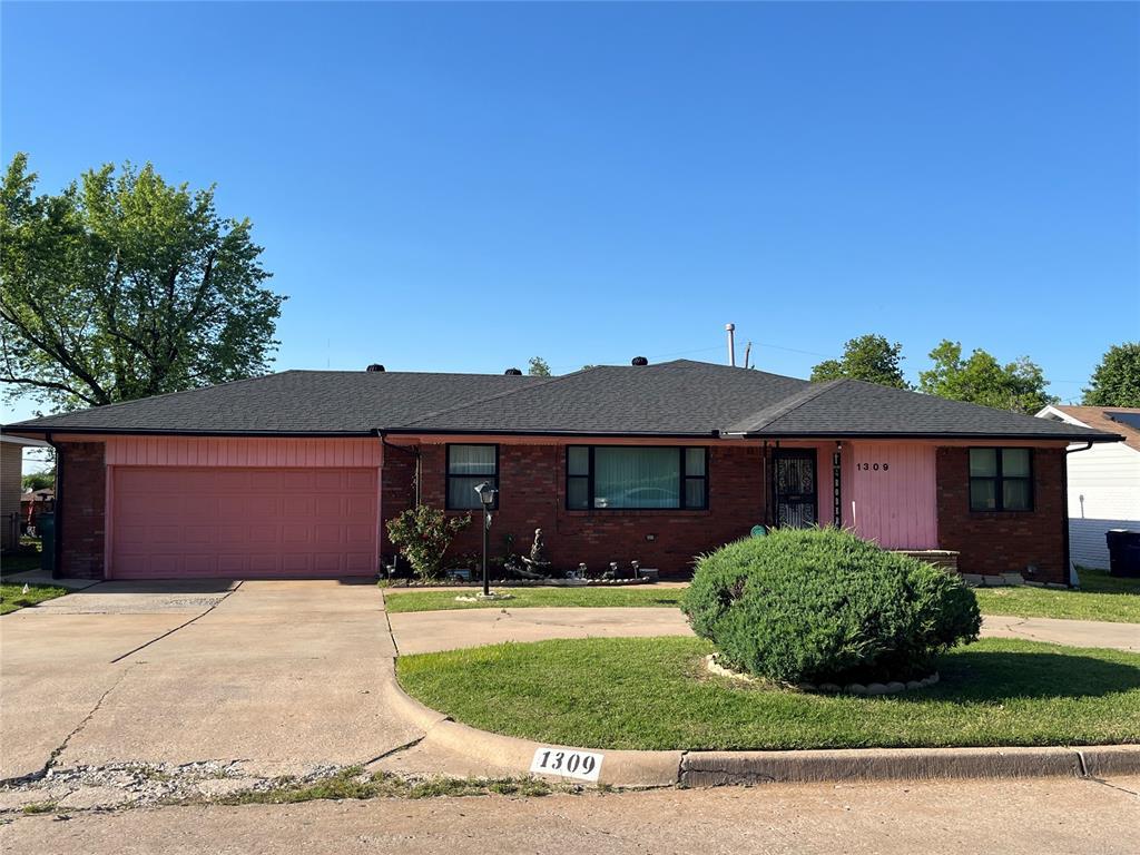 1309 NE 46th St, Oklahoma City, OK 73111 - photo 1