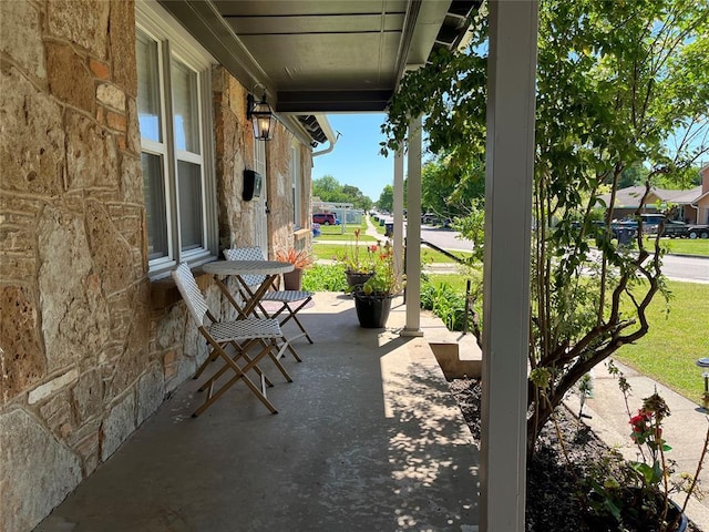 3233 SW 40th St, Oklahoma City, OK 73119 - view of patio / terrace featuring a porch