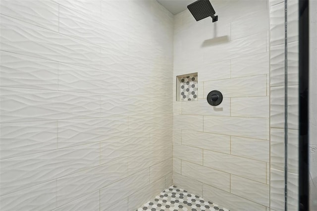 3408 Partridge Rd, Oklahoma City, OK 73120 - bathroom with a tile shower