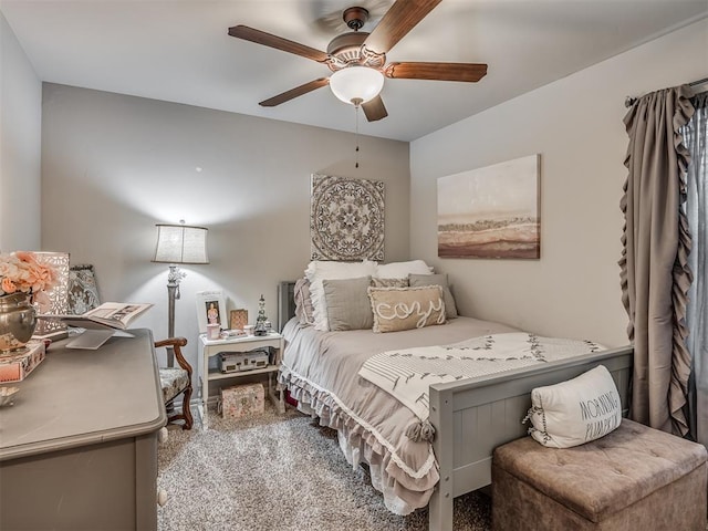 bedroom featuring a ceiling fan