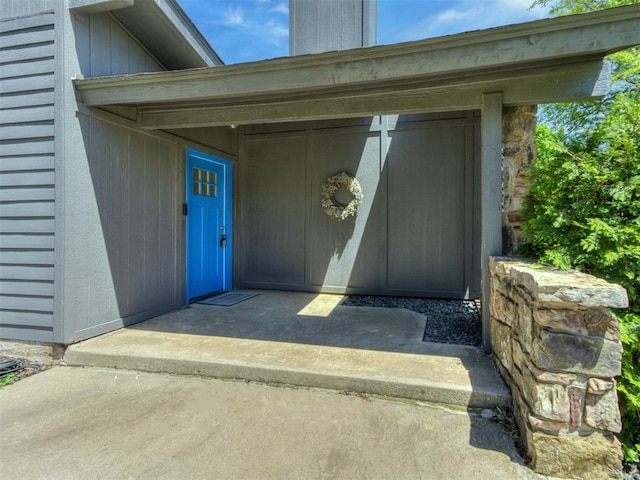 3233 Hickory Stick Rd, Oklahoma City, OK 73120 - entrance to property