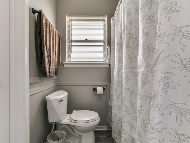 5416 S Independence Ave, Oklahoma City, OK 73119 - bathroom featuring toilet