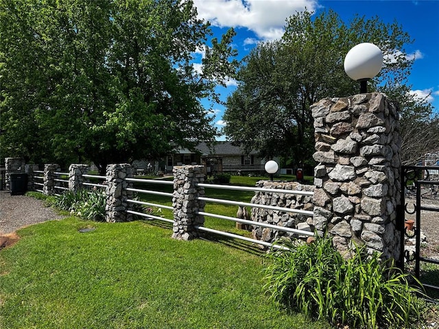 16296 N County Road 3264th Rd, Pauls Valley, OK 73075 - view of gate with a yard and fence