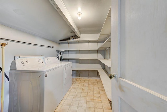 3924 Teal Dr, Del City, OK 73115 - washroom with washing machine and clothes dryer