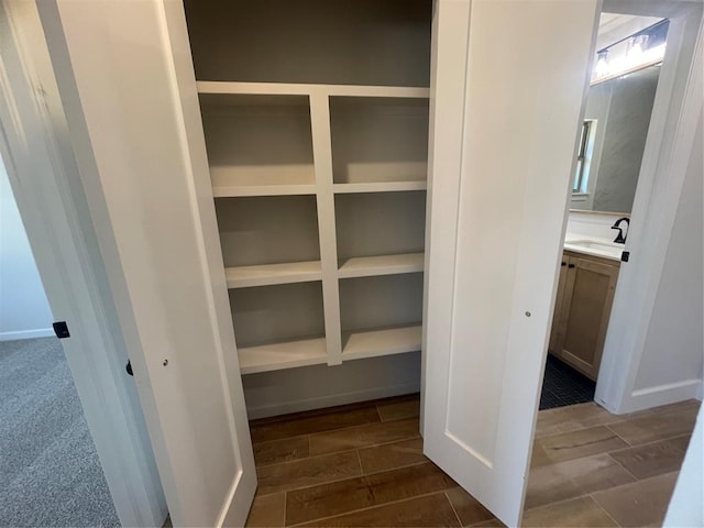5012 Misty Wood Ln, Mustang, OK 73064 - closet featuring a sink