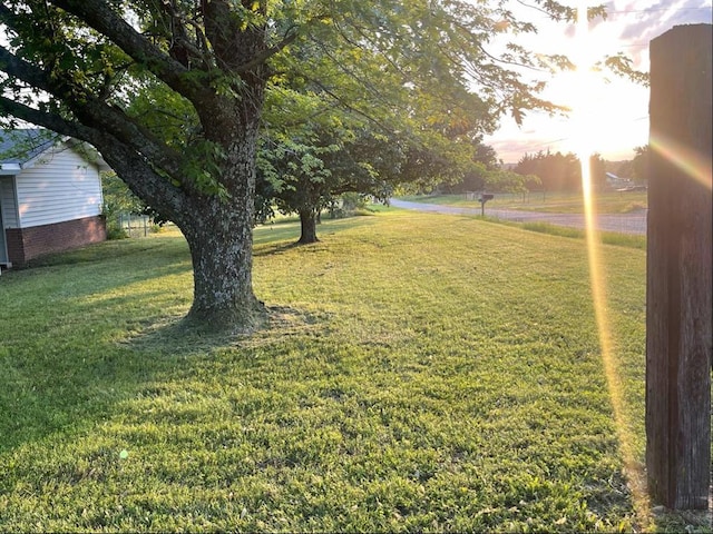 329131 E Lincoln St, Harrah, OK 73045 - view of grassy yard
