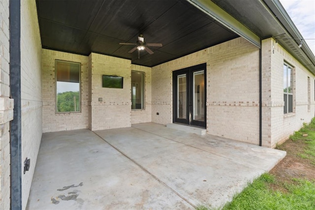 1111 Colonial Ave, Tuttle, OK 73089 - view of patio featuring a ceiling fan