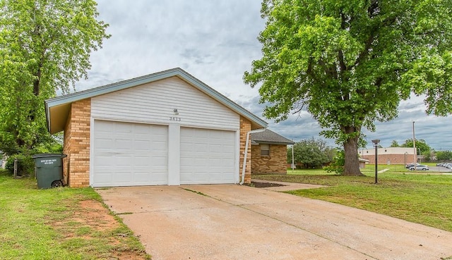 view of detached garage