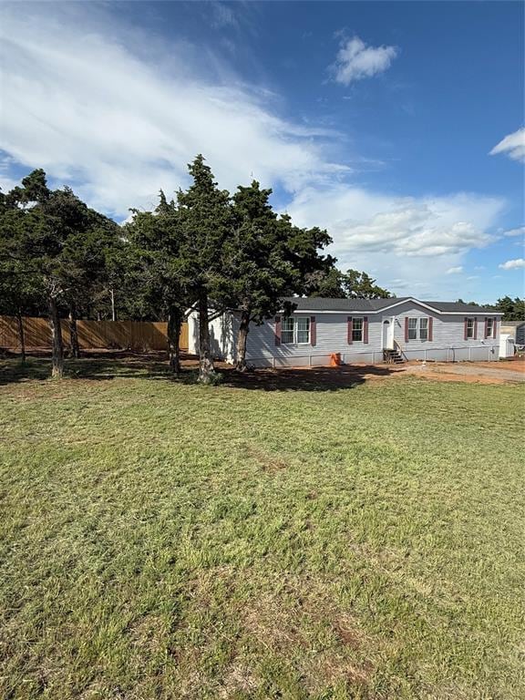 30738 NW Reno Rd, Hinton, OK 73047 - view of yard with fence