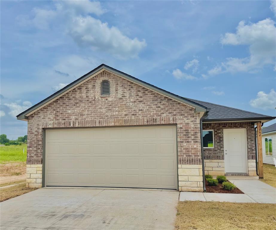 1064 Westbrook Blvd, Purcell, OK 73080 - photo 1