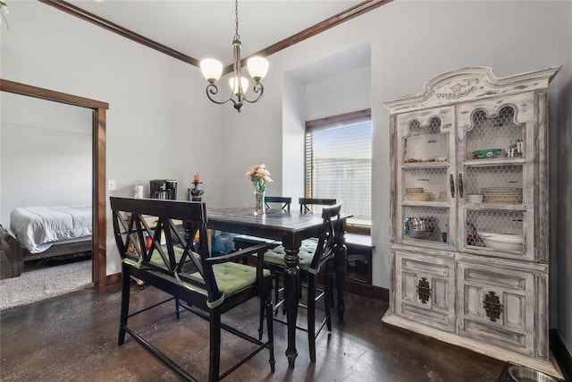 dining space with crown molding, a chandelier, and baseboards