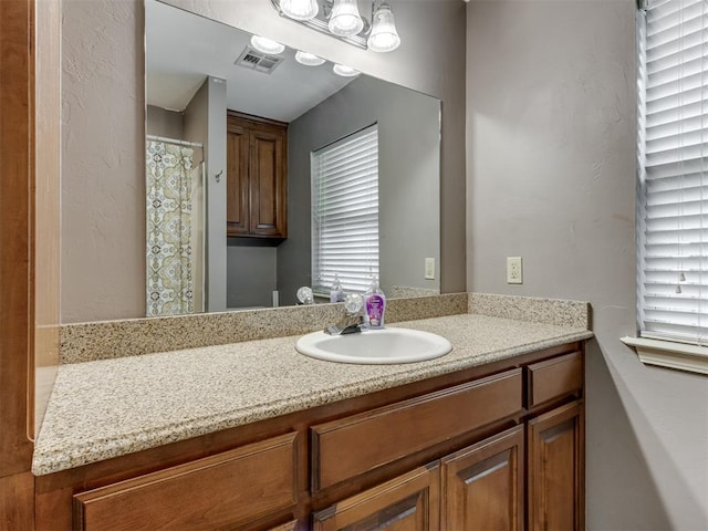 20140 N Rolling Meadows Dr, Luther, OK 73054 - full bathroom featuring vanity