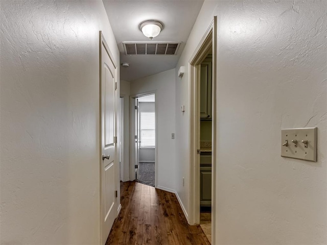 20140 N Rolling Meadows Dr, Luther, OK 73054 - hallway featuring wood finished floors and baseboards