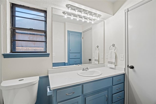 9800 Honeysuckle Rd, Oklahoma City, OK 73159 - bathroom with toilet and vanity