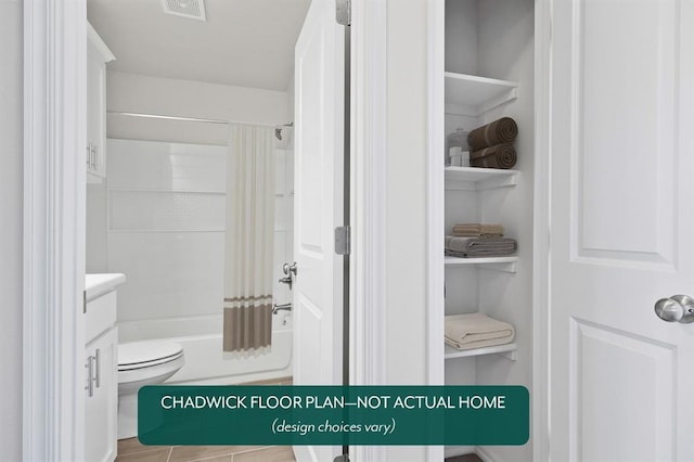 full bathroom with shower / tub combo with curtain, toilet, and vanity