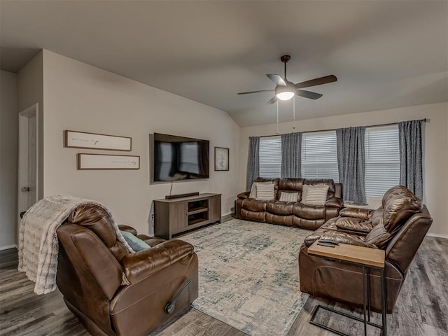 424 SE 5th Ter, Newcastle, OK 73065 - living room with wood finished floors, ceiling fan, baseboards, and vaulted ceiling