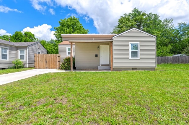 311 W Lilac Ln, Midwest City, OK 73110 - view of front facade with driveway and crawl space