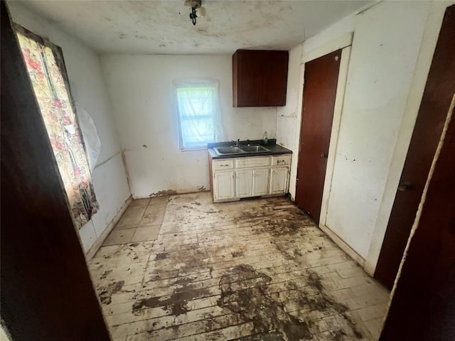 417 W Main St, Maud, OK 74854 - photo 15