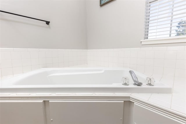 416 S Harrison Ave, Blanchard, OK 73010 - full bath featuring a garden tub