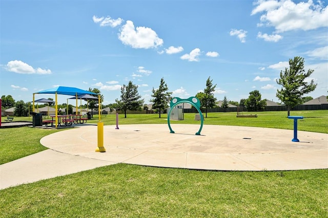 12032 SW 10th St, Yukon, OK 73099 - surrounding community with a yard