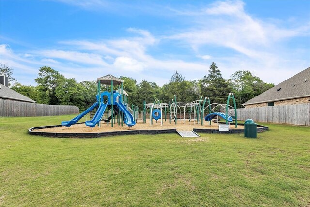 8208 Poplar Dr, Edmond, OK 73034 - view of community jungle gym