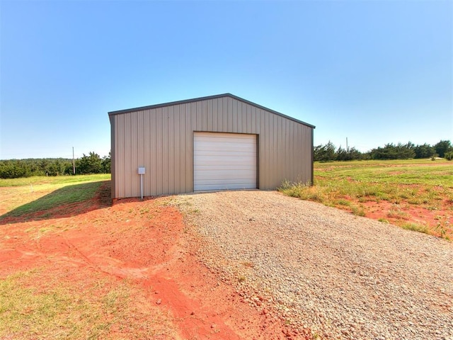 6965 Seabiscuit Ln, Guthrie, OK 73044 - detached garage with driveway