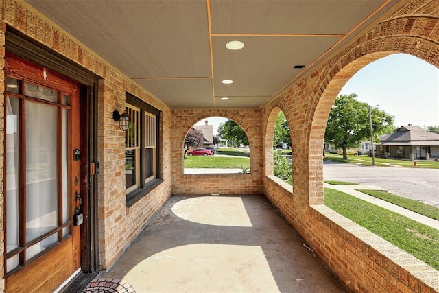 100 S Macomb Ave, El Reno, OK 73036 - view of patio featuring covered porch