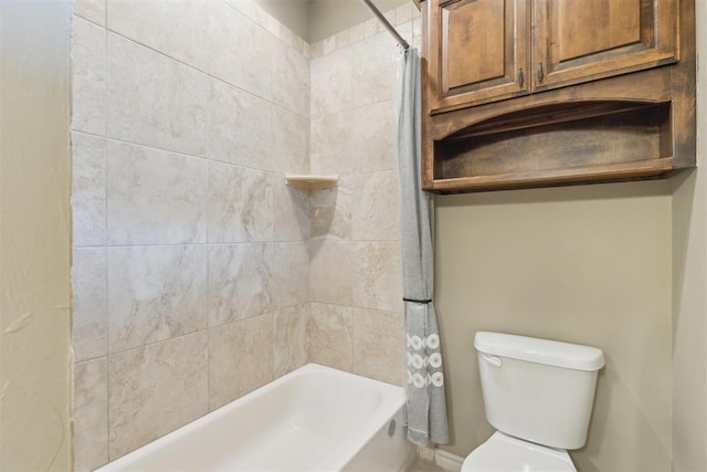 19724 Meadow Bend Ave, Edmond, OK 73012 - full bath with toilet and shower / bathtub combination with curtain