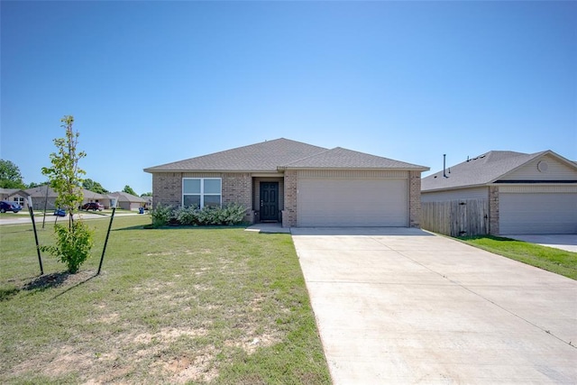 1302 S Silver Dr, Mustang, OK 73064 - photo 1