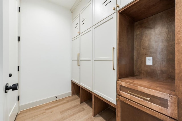 9213 NW 85th St, Yukon, OK 73099 - mudroom with light wood-style flooring and baseboards
