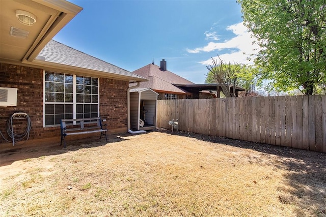 717 Hunters Run, Midwest City, OK 73130 - view of yard featuring fence