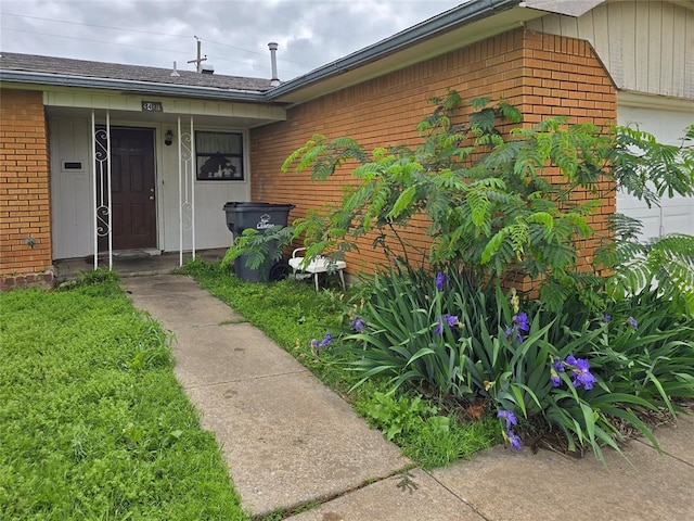 3401 SW Abilene Dr, Lawton, OK 73501 - view of exterior entry with brick siding
