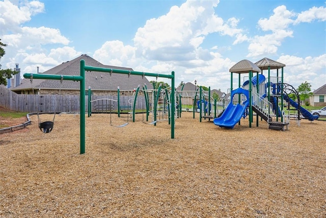 8400 Poplar Dr, Edmond, OK 73034 - view of community jungle gym